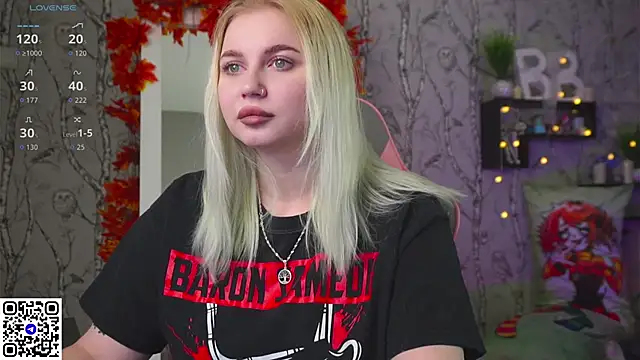 Snapshot of Moon_Valkyrie chatting on 11.07.25 Moon Valkyrie online show from 11.07.25