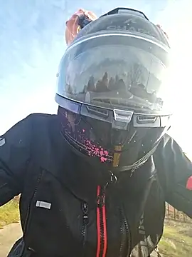 SARAHARD online show from 12.17.25