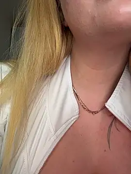 OdriOlsens online show from 10.29.25