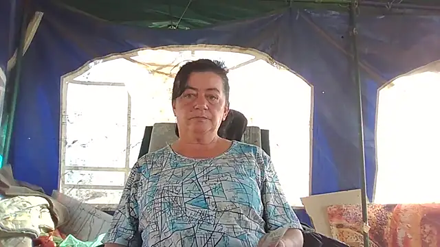 GypsiQueen2 online show from 09.20.25