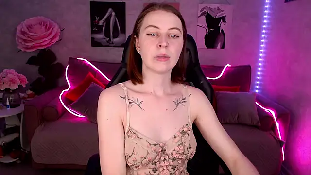 tiffany  burn online show from 03.18.25