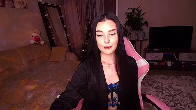 Snapshot of __Malika__ chatting on 01.10.26 Malika online show from 01.10.26