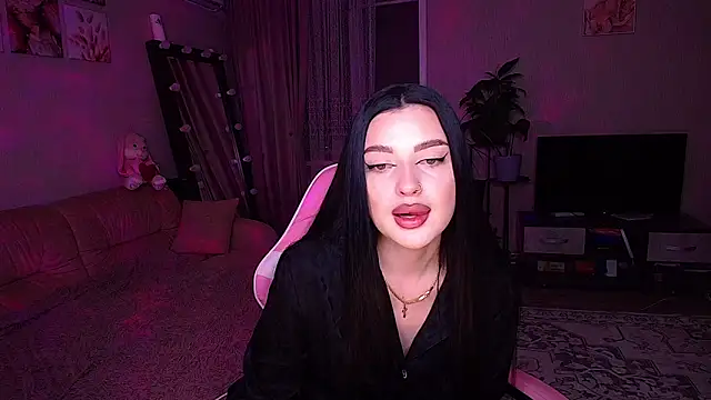 Snapshot of __Malika__ chatting on 03.13.26 Malika online show from 03.13.26