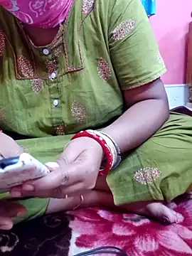 Snapshot of Bengali-boudi chatting on 10.20.25 Bengali-boudi online show from 10.20.25