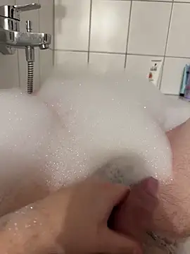 Snapshot of DauerGeilDaddy chatting on 11.26.25 DauerGeilDaddy online show from 11.26.25