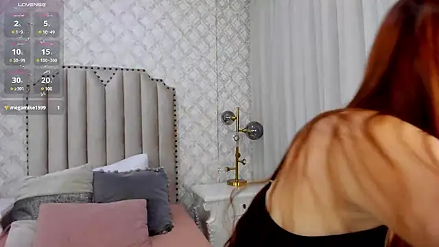 Pia Johnson  online show from 12.30.24