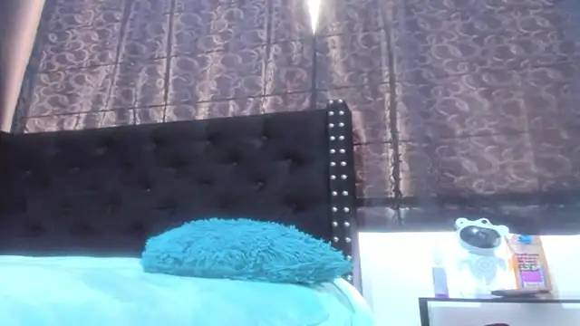 amareto queen online show from 02.17.26