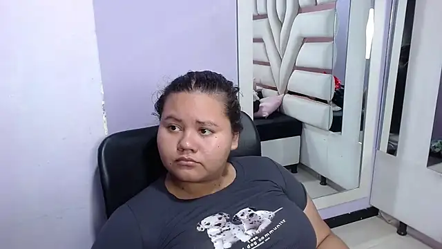 ValenTitis online show from 10.29.25