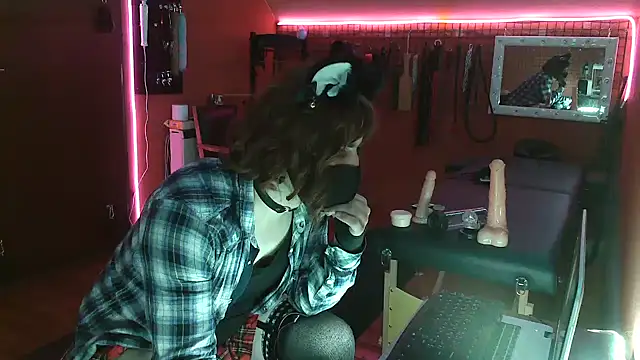 Snapshot of Ginny-the-bdsm-nympho chatting on 02.27.25 Ginny-the-bdsm-nympho online show from 02.27.25