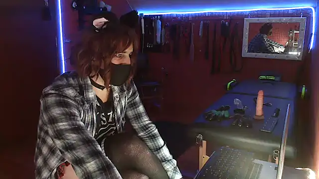 Snapshot of Ginny-the-bdsm-nympho chatting on 10.02.25 Ginny-the-bdsm-nympho online show from 10.02.25