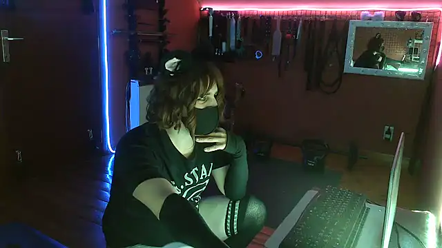 Ginny-the-bdsm-nympho online show from 04.26.26