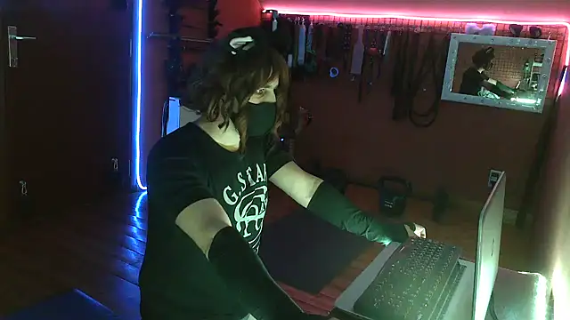 Ginny-the-bdsm-nympho online show from 04.30.26