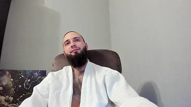 Snapshot of A_____________ chatting on 01.04.25 A online show from 01.04.25