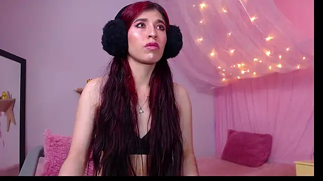 Snapshot of adriscute chatting on 05.16.26 adriscute online show from 05.16.26