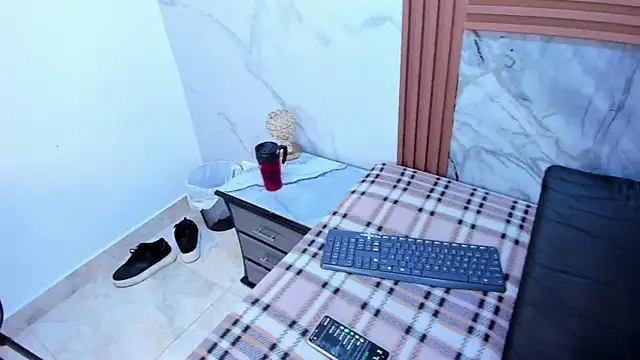 HannyMansonh online show from 02.01.25