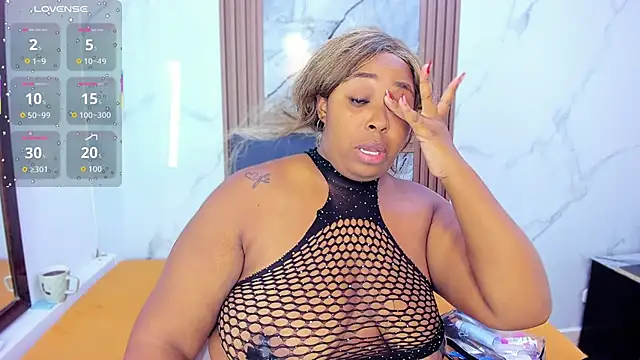 HannyMansonh online show from 12.04.25