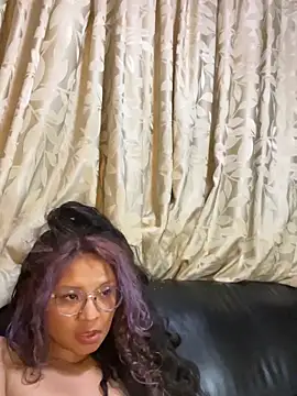 Hathorlove online show from 01.20.25