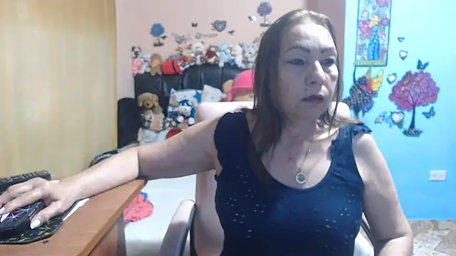 Snapshot of milfeddy_ chatting on 05.06.26 milfeddy online show from 05.06.26