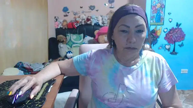 Snapshot of milfeddy_ chatting on 05.09.26 milfeddy online show from 05.09.26