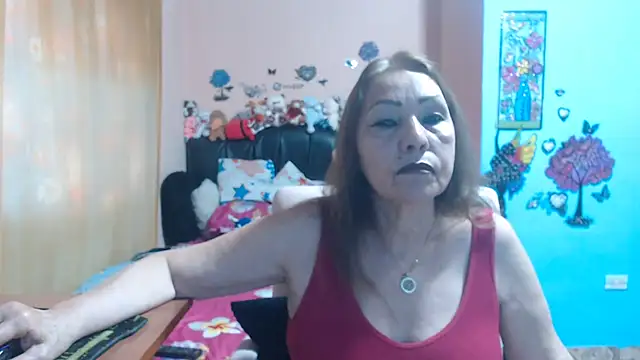 Snapshot of milfeddy_ chatting on 05.13.26 milfeddy online show from 05.13.26
