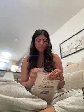 Gaby zahir  online show from 03.22.25