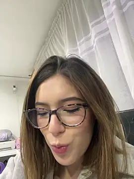 Snapshot of baby_sammyy chatting on 06.25.26 baby sammyy online show from 06.25.26