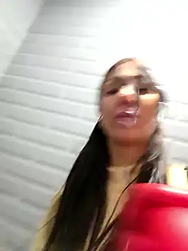 LeticiaWoods online show from 12.03.25