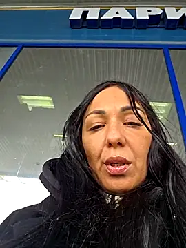Snapshot of LeticiaWoods chatting on 04.23.26 LeticiaWoods online show from 04.23.26