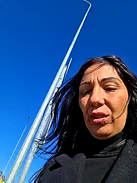Snapshot of LeticiaWoods chatting on 05.14.26 LeticiaWoods online show from 05.14.26
