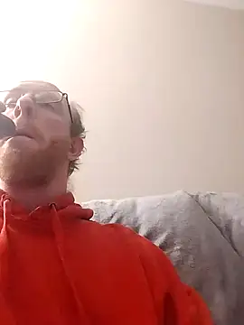 Snapshot of TaylorBlaze chatting on 12.30.24 TaylorBlaze online show from 12.30.24