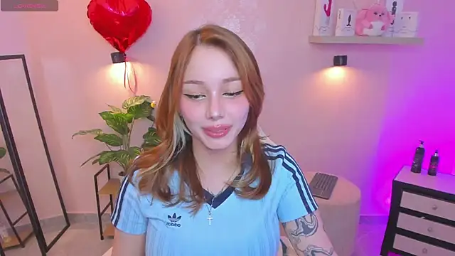 Snapshot of LITTLE-VIVI chatting on 05.20.26 LITTLE-VIVI online show from 05.20.26