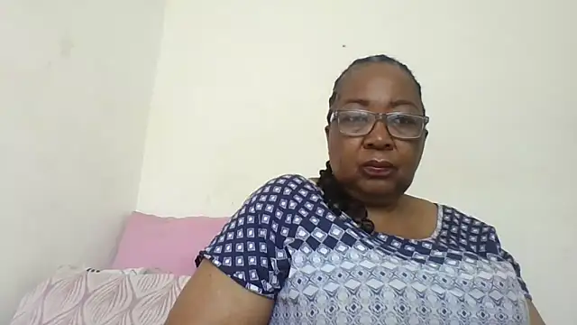 Snapshot of KinkyRicoSaisyours chatting on 11.05.25 KinkyRicoSaisyours online show from 11.05.25