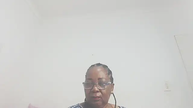 Snapshot of KinkyRicoSaisyours chatting on 11.08.25 KinkyRicoSaisyours online show from 11.08.25