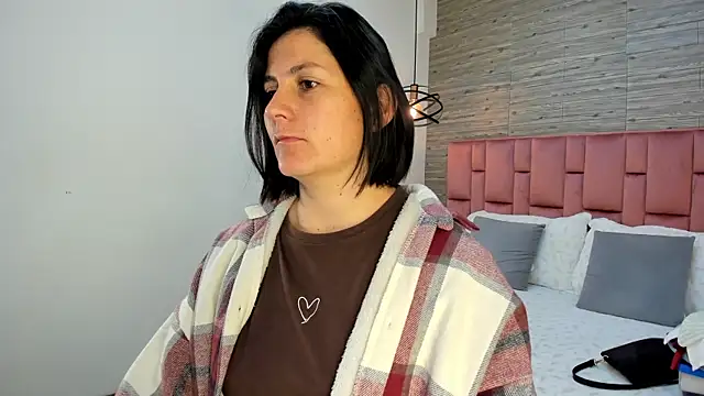 SarahDeyvis online show from 03.18.25