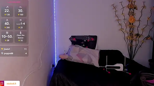 Snapshot of Sallye_ chatting on 01.11.25 Sallye  online show from 01.11.25