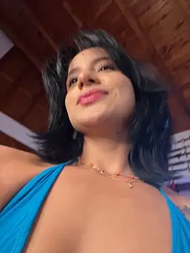 Snapshot of Ale_Lewis chatting on 12.04.25 Ale Lewis online show from 12.04.25