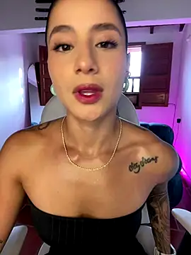 Ale Lewis online show from 12.18.25