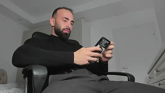 Snapshot of MichaelMasterss chatting on 02.08.26 MichaelMasterss online show from 02.08.26