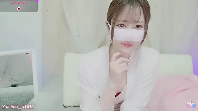 Snapshot of Yuu__k chatting on 03.03.25 Yuu k online show from 03.03.25