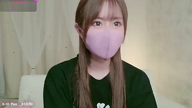 Snapshot of Yuu__k chatting on 09.10.25 Yuu k online show from 09.10.25