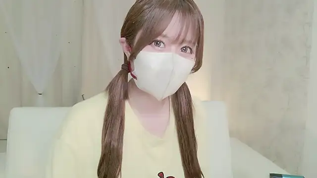 Snapshot of Yuu__k chatting on 09.22.25 Yuu k online show from 09.22.25