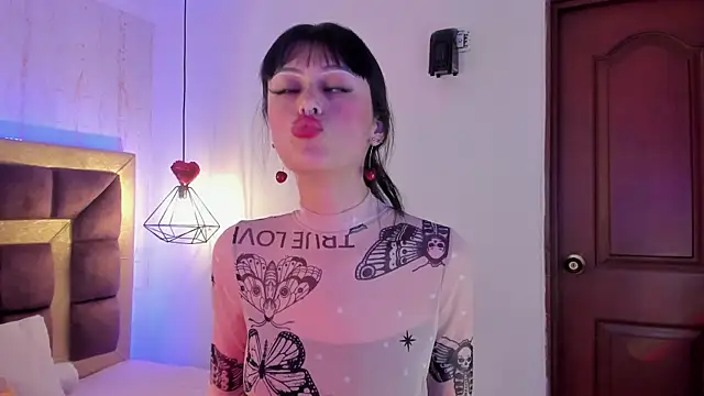  Jessy Moon  online show from 12.24.24