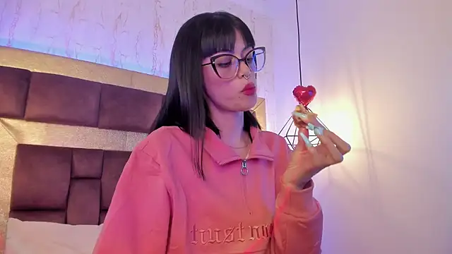  Jessy Moon  online show from 12.27.24