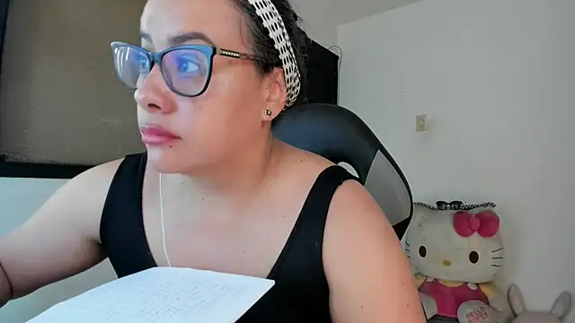 smile sweetpao online show from 02.19.25