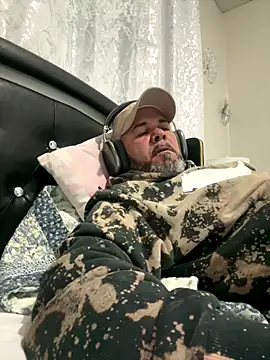 Cristian-Brayan online show from 10.18.25