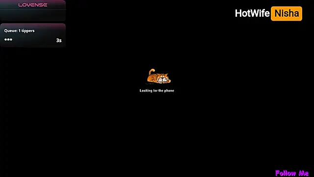 Snapshot of HotWifeNisha chatting on 10.01.25 HotWifeNisha online show from 10.01.25