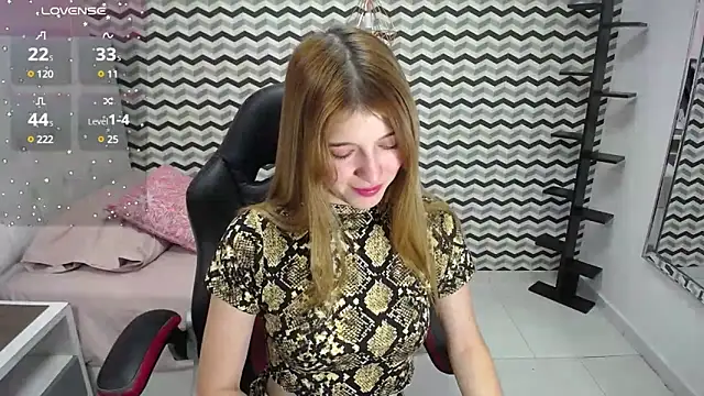 LILAFAVE online show from 02.15.25