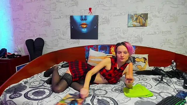 Snapshot of KagamiTayga chatting on 02.27.25 KagamiTayga online show from 02.27.25