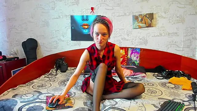 Snapshot of KagamiTayga chatting on 03.02.25 KagamiTayga online show from 03.02.25