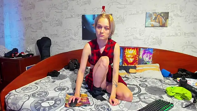 Snapshot of KagamiTayga chatting on 03.16.25 KagamiTayga online show from 03.16.25